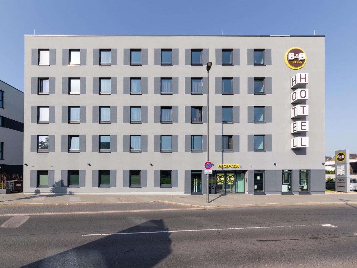 Book a cheap room in B&B Hotel Neuss